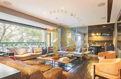 Apartamento reformado á venda com 240m², com 03 dormitórios e 05 vagas no brooklin