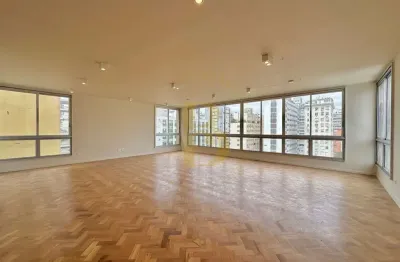 Apartamento á venda com 240 m², 03 suítes 03 vagas no bairro jardim américa.