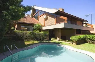 Casa para locação, explore uma vida de luxo e conforto no bairro cidade jardim!