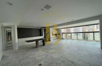 Apartamento à venda com 215m², com2 quartos e 3 vagas no jardim paulista