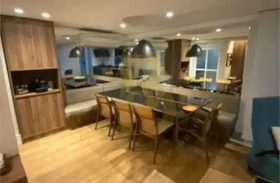 Apartamento reformada á venda de 88m², com 02 dormitórios e 02 vagas próximo ao metrô paraíso.