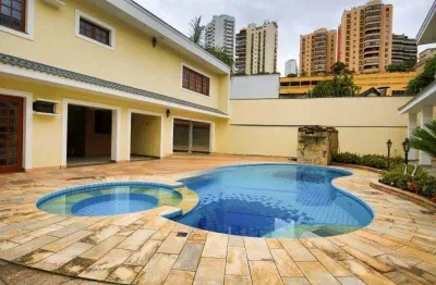 Casa com 750 m², 6 quartos sendo 4 suítes à venda no bairro paineiras do morumbi.