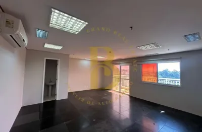 Sala comercial à venda na Avenida General Furtado Nascimento, 684, Vila Madalena, São Paulo
