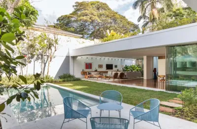 Casa com 4 quartos à venda na Rua Moçambique, 139, Jardim Luzitânia, São Paulo