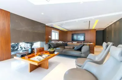 Apartamento á venda de 298 m², 4 quartos 5 vagas e no bairro vila nova conceição.