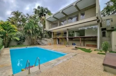 Casa de vila em rua fechada de 900 m², com 5 suítes à venda no bairro real parque.