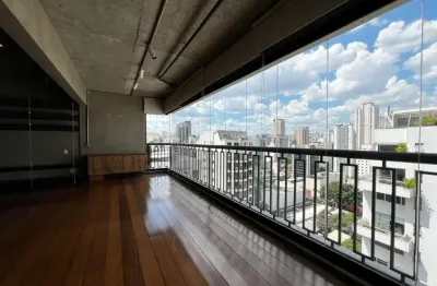Apartamento com 158 m², 3 quartos sendo 1 suíte  e 3 vagas de garagem à venda no bairro Itaim Bibi.