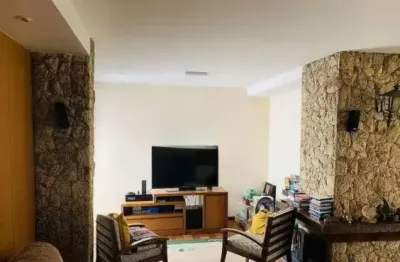 Casa com 306 m², 3 quartos sendo 1 suíte à venda no bairro alto de pinheiros.