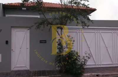 Casa térrea reformada a venda no planalto paulista, 120m², 4 dormitórios, 2 vagas.