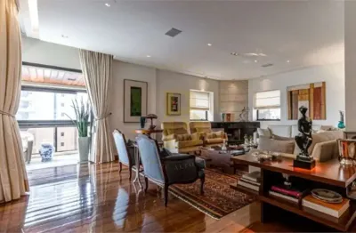 Apartamento com 430 m², 4 quartos sendo 4 suítes à venda no bairro vila nova conceição.