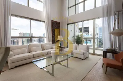 Cobertura á venda de 510m², com 3 suítes e 6 vagas de garagem no itaim bibi.