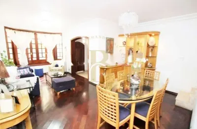 Casa com 3 quartos à venda na Rua Elizabeth Trovão Usui, 6, Vila Olímpia, São Paulo