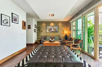 Apartamento reformado e moderno, 138 m², 3 vagas, fora de rota  à venda no bairro moema pássaros, á