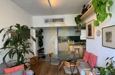 Apartamento com 74 m², 2 quartos sendo 1 suíte à venda no bairro pinheiros.