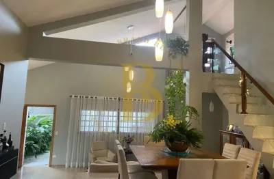 Casa no Bosque da Saúde, de 339m², 4 dormitórios sendo 1 suíte, e 4 vagas.