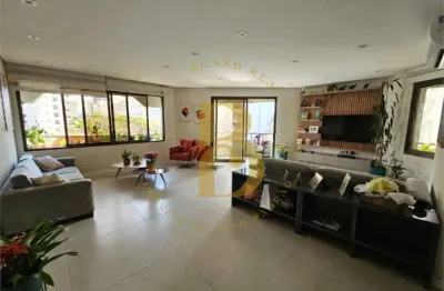 Apartamento com 240 m², 4 quartos sendo 4 suítes à venda no bairro higienópolis.