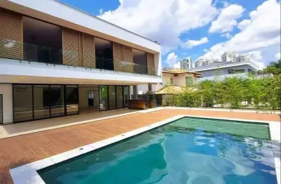 Casa de condomínio com 680 m², 5 quartos sendo 5 suítes à venda no bairro alphaville conde il.