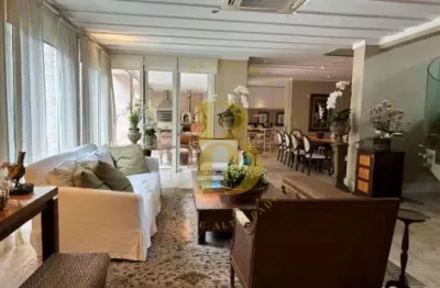 Casa de condomínio com 791 m², 5 quartos sendo 5 suítes à venda no bairro morumbi.