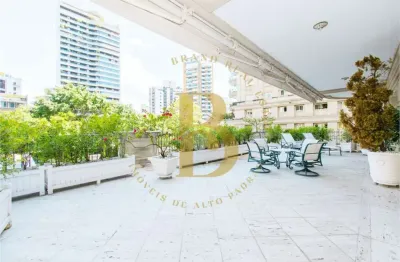 Apartamento garden, com graciosa vista, localizado na vila nova conceição.