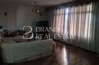 Casa comercial ou residencial pra venda ou locação no Planalto Paulista. 470, 8 vagas.