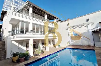 Casa com 330 m², 3 quartos sendo 3 suítes à venda no bairro morumbi.