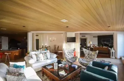 Apartamento com 450 m², 4 quartos sendo 4 suítes à venda no bairro morumbi.