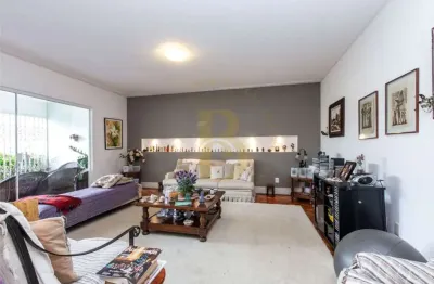 Casa com 800 m², 4 quartos sendo 2 suítes à venda no bairro planalto paulista.