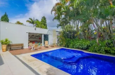 Casa com 397 m², 4 quartos sendo 4 suítes à venda no bairro alto de pinheiros.