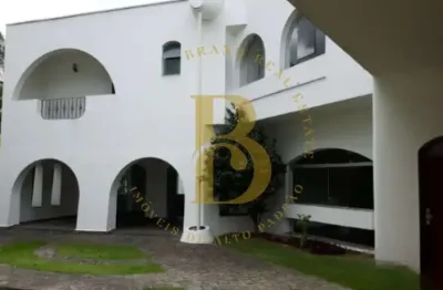 Casa com 632 m², 7 quartos sendo 4 suítes à venda no bairro alto de pinheiros.