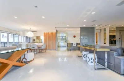 Apartamento com 280 m², 4 quartos sendo 3 suítes à venda na vila nova conceição.