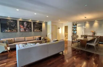 Apartamento reformado lindo em rua calma proximo ao melhor do bairro.