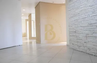 Comercial com 155 m²,  para alugar no bairro centro histórico de são paulo.