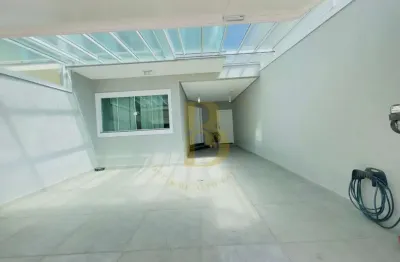 Casa com 3 quartos para alugar na Rua Itapuí, 71, Vila Arriete, São Paulo