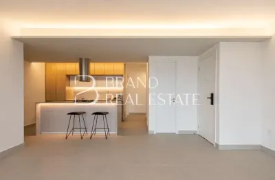 Apartamento reformado à venda com 112m2, 3 quartos e 3 vagas em moema