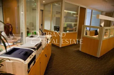 Sala Comercial com 223 m², 5 vagas de garagem à venda no Brooklin.