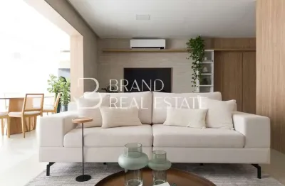 Apartamento reformado com 3 Quartos, varanda gourmet e 2 vagas