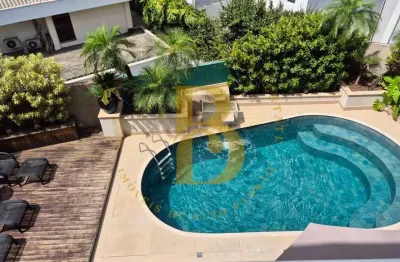 Casa exclusiva á venda de 508m², com 05 suítes e 08 vagas no Alto de Pinheiros
