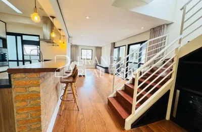 Cobertura Duplex à Venda em Santo Amaro  181m² com Piscina Privativa, 3 quartos e 4 vagas