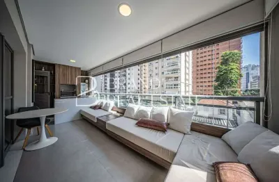 Apartamento novo á venda em Perdizes, nunca habitado, 147m², 3 suítes e 2 vagas, portaria 24 horas.