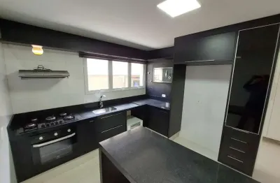 Casa a venda ou aluguel investido em alphaville 11 onze, com excelentes espaços e 4 quartos (2 suítes)