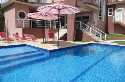 Casa - jardim colonial - nova, moderna, 4 suítes e 7 vagas cobertas!
