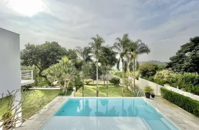 Condomínio palos verdes - 4 suítes. casa moderna impecável, lareira, piscina, gourmet!