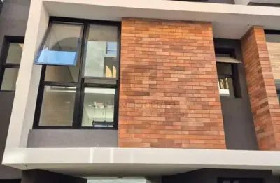 Aluguel de casa em condomínio no campo belo, são paulo-sp: 2 quartos, 2 suítes, 2 salas, 3 banheiros e 2 vagas de garagem!