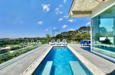 Imóvel de luxo em condomínio em cotia-sp: 7 quartos, 7 suítes, 3 salas, 10 banheiros, 7 vagas de garagem e 547m² de área.