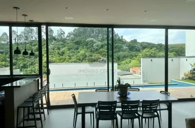 Casa mobiliada a venda no residencial campos do conde, sendo 3 quartos (3 suítes), p´[e direito duplo, vista livre e pra mata e 4 vagas para carro