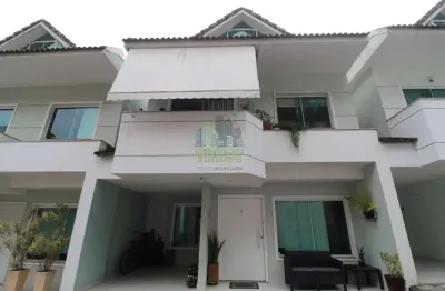 Casa em Condomínio para Venda em Rio de Janeiro, Freguesia (Jacarepaguá), 4 dormitórios, 2 suítes, 5 banheiros, 2 vagas