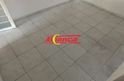 Sobrado 3 dorm com suíte sendo 1 dorm. terreo com wc 2 vg