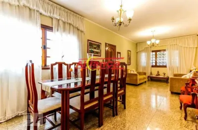 Sobrado de 260m² com 4 dormitórios na vila nova mazzei