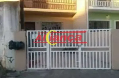 Sobrado ,1 vaga, sala, lavabo, cozinha, 2 dormitórios (1 varanda), wc e