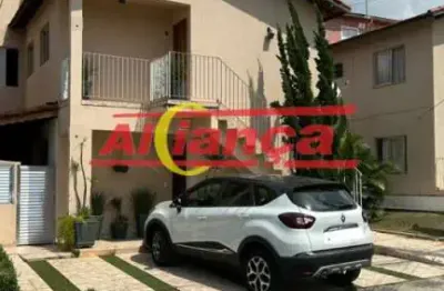 Oportunidade única! casa de 3 quartos em condomínio fechado com área de lazer completa